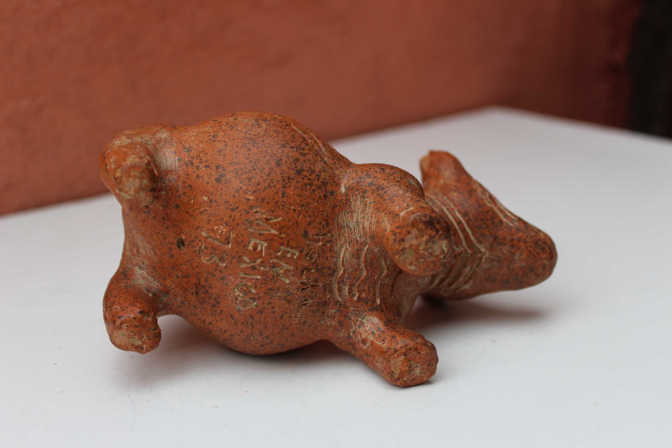 Piesa ceramica de colectie caine AZTEC - Mexico, lucrata manual