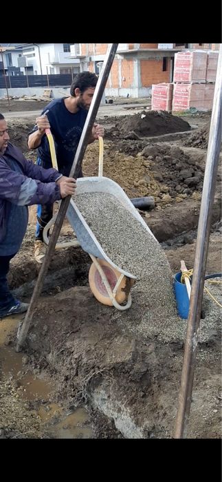 Foraje puturi apa si denisipari in beci