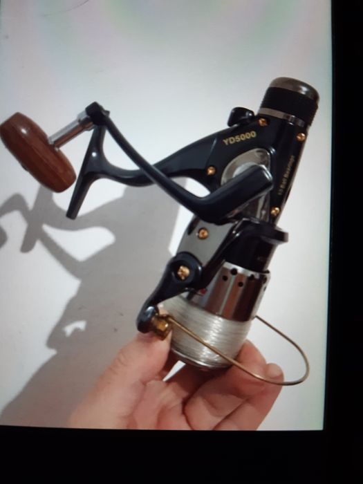 Vând mulineta pentru pescari