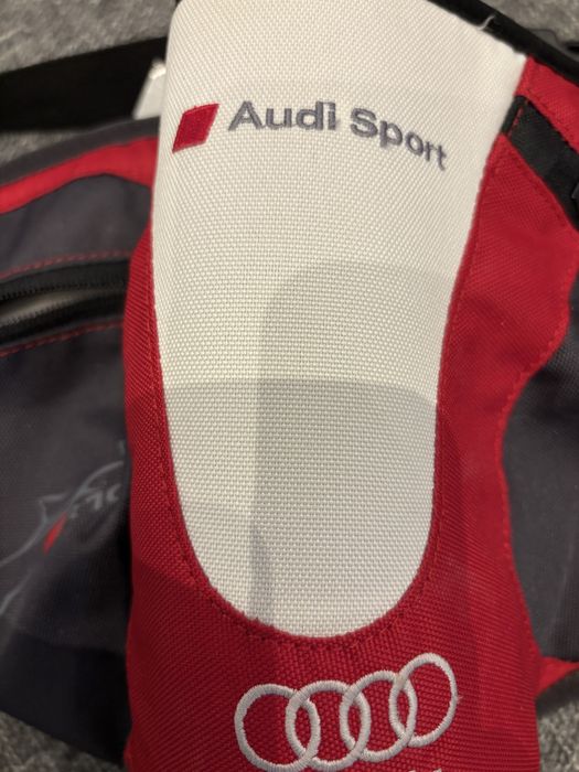 Чанта за кръста АУДИ