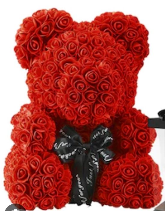 Urs din spuma , cu trandafiri