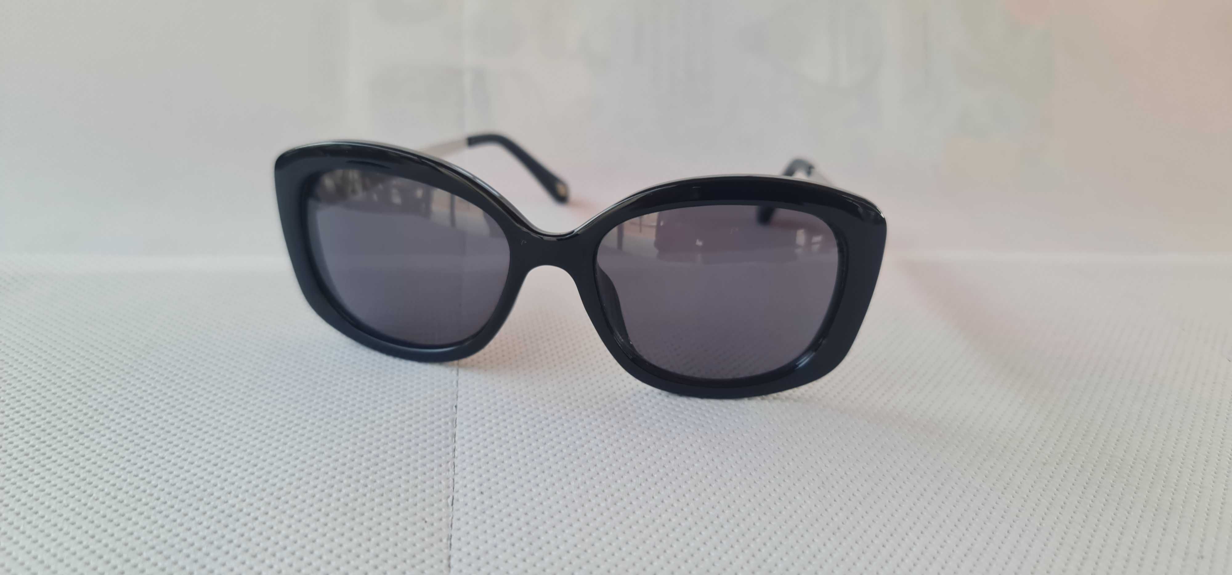 Дамски слънчеви очила ,,FOSSIL" Пластмасови с позлатени метални дръжки