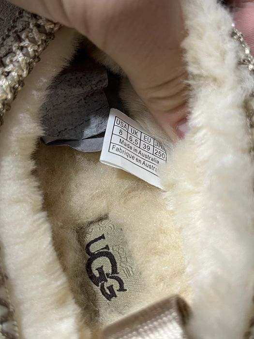 Papuci UGG Culoare Bej