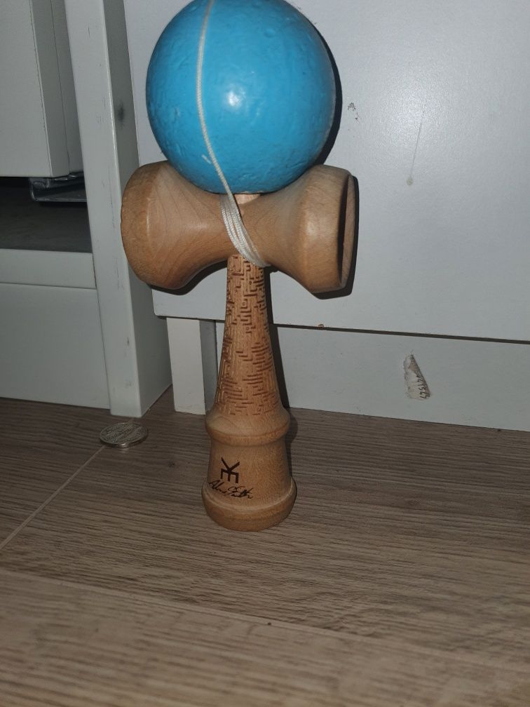 Kendama diferite modele
