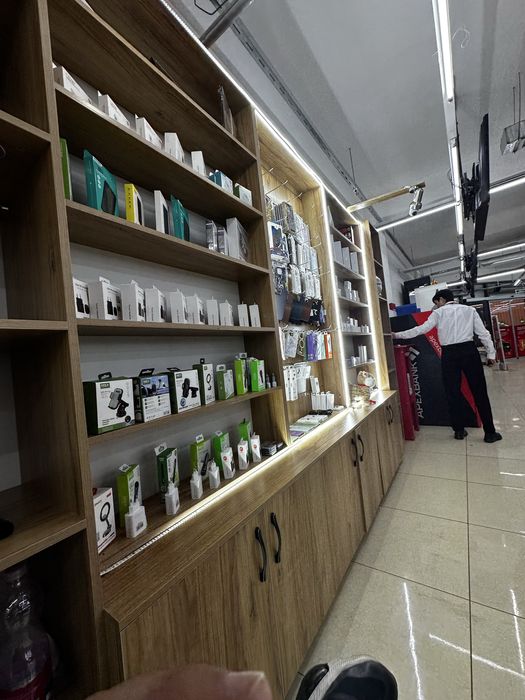 Таййор бизнес!Телефон аксесуар ва мебеллари билан сотилади