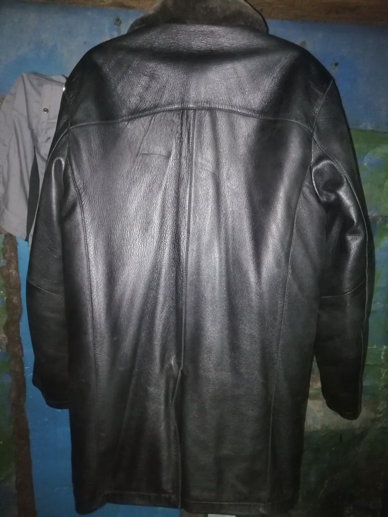 Куртка кожаная мужская L - 48