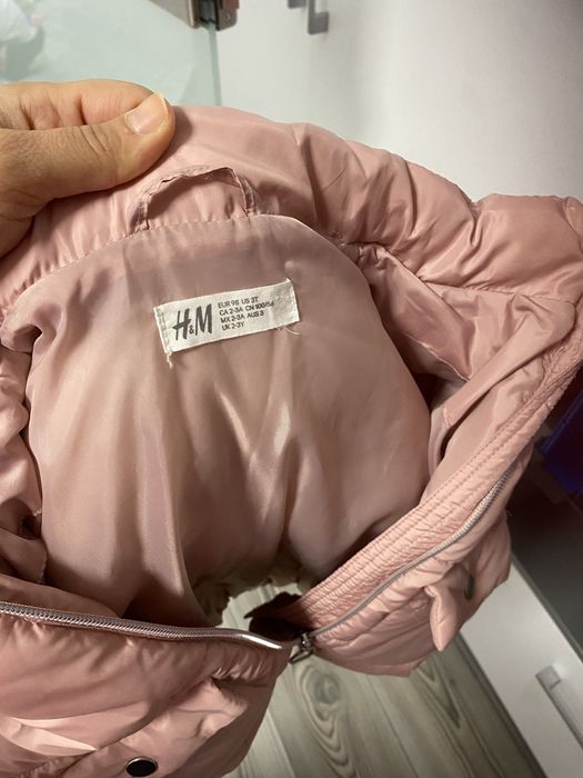 Vand geaca de iarna H&M, marimea 98