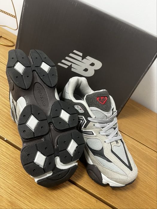 New Balance 9060 gri
