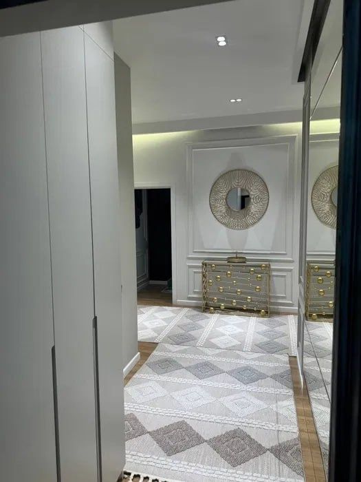 Сдается 3х комнатная квартира!70 кв.м,ул.Нукус,ЖК" Skyline АСР
КЛУБНЫЙ