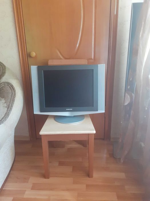 Продам LCD телевизор Samsung 20 дюймов