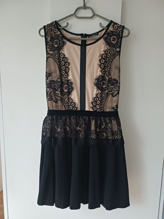 Красиви евтини рокли xs/s zara 15 лв