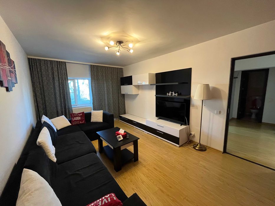 Inchiriez ap 3 cam , b-dul Lapusneanu intre Trocadero si Dacia