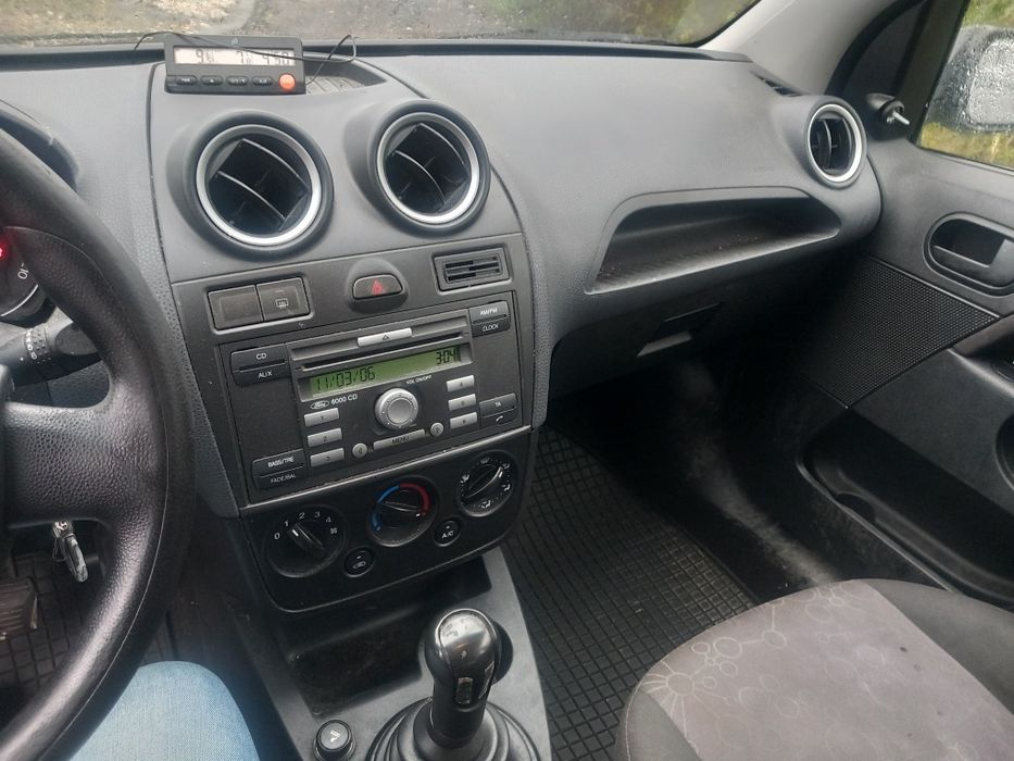 Vând Ford Fiesta an 2008,motor 1.3 benzină,