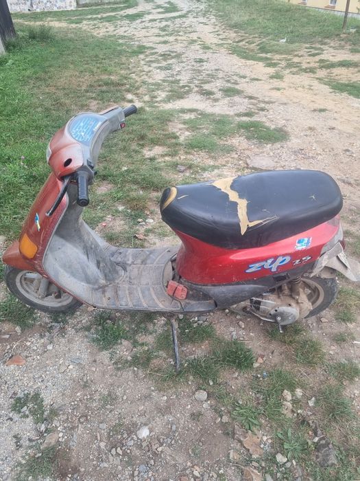 Scuter piaggio zip