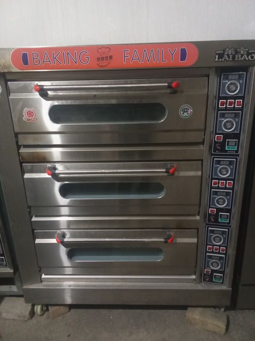 Продам Жарочный печи торг Тестомес недорого