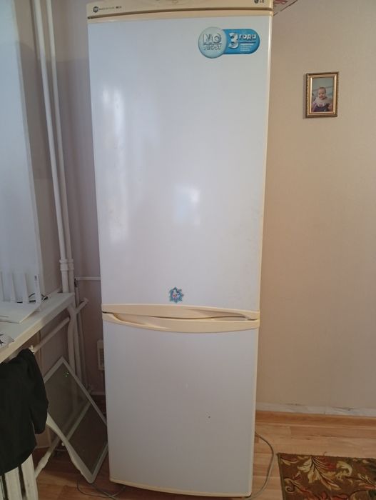 Продам холодильник