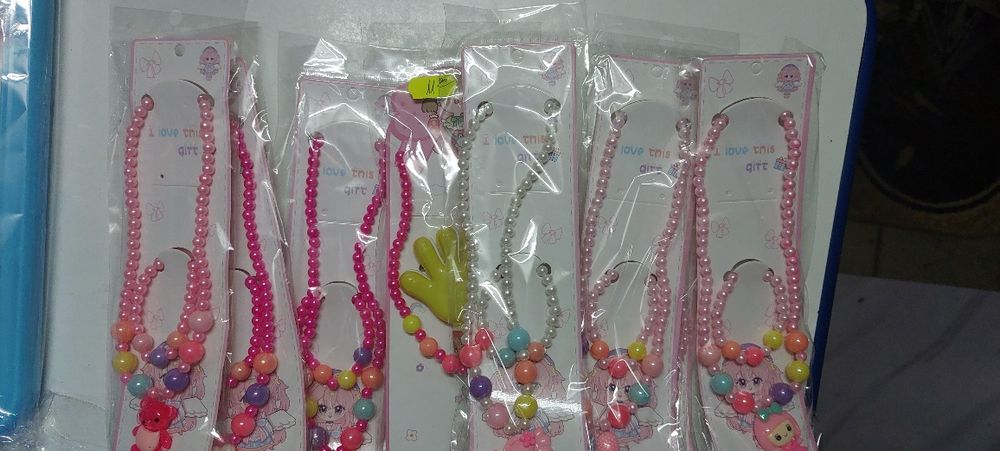 Lot jucarii set margele