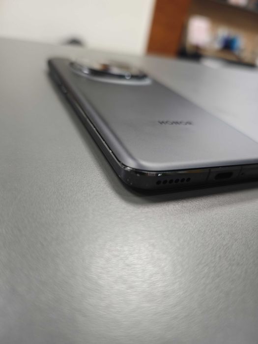 Honor Magic 6 Pro – мострен