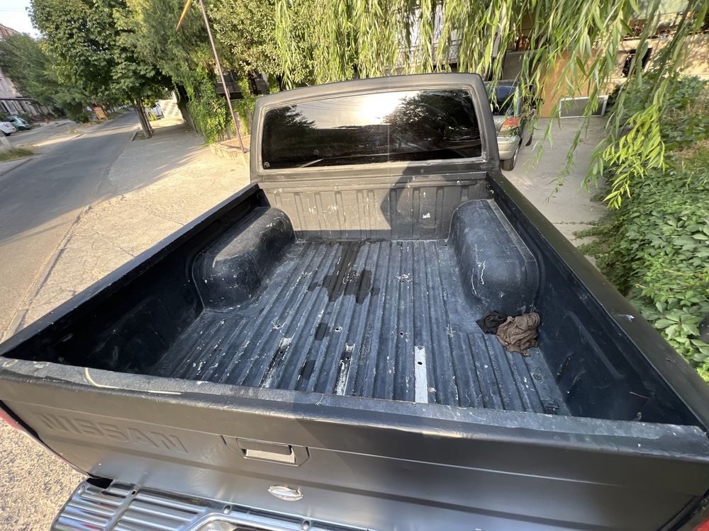 Nissan navara (frontier) pikap