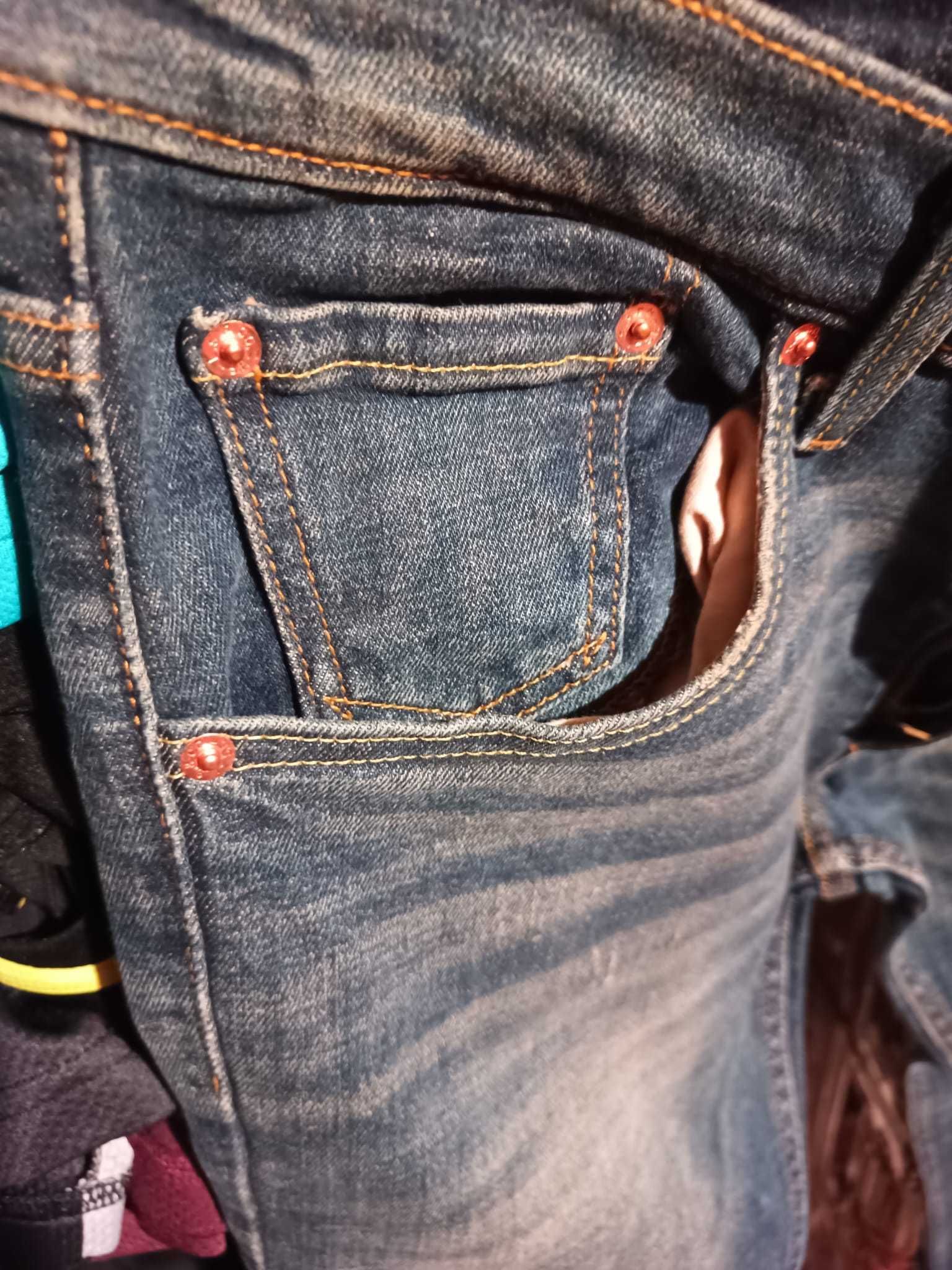 Blugi Levi’s – Clasic, Confortabil, Indestructibil