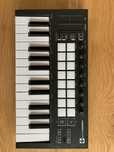 Controler MIDI Novation Launchkey Mini MK3