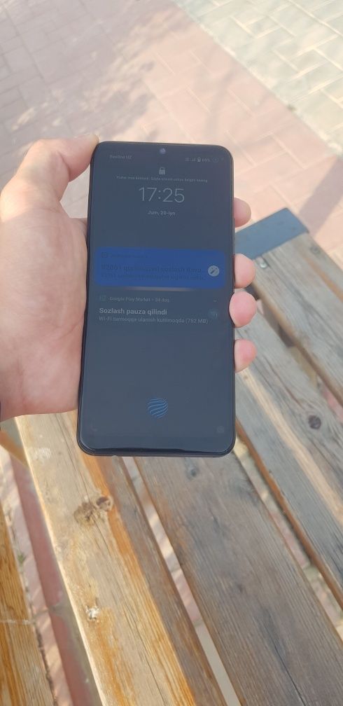 vivo 21e 128talik