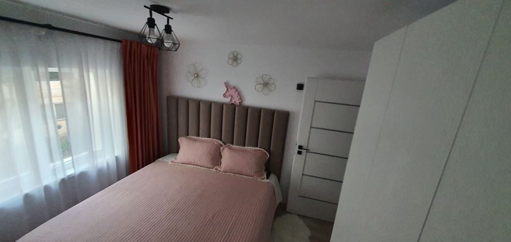 Apartment 3 camere de vanzare