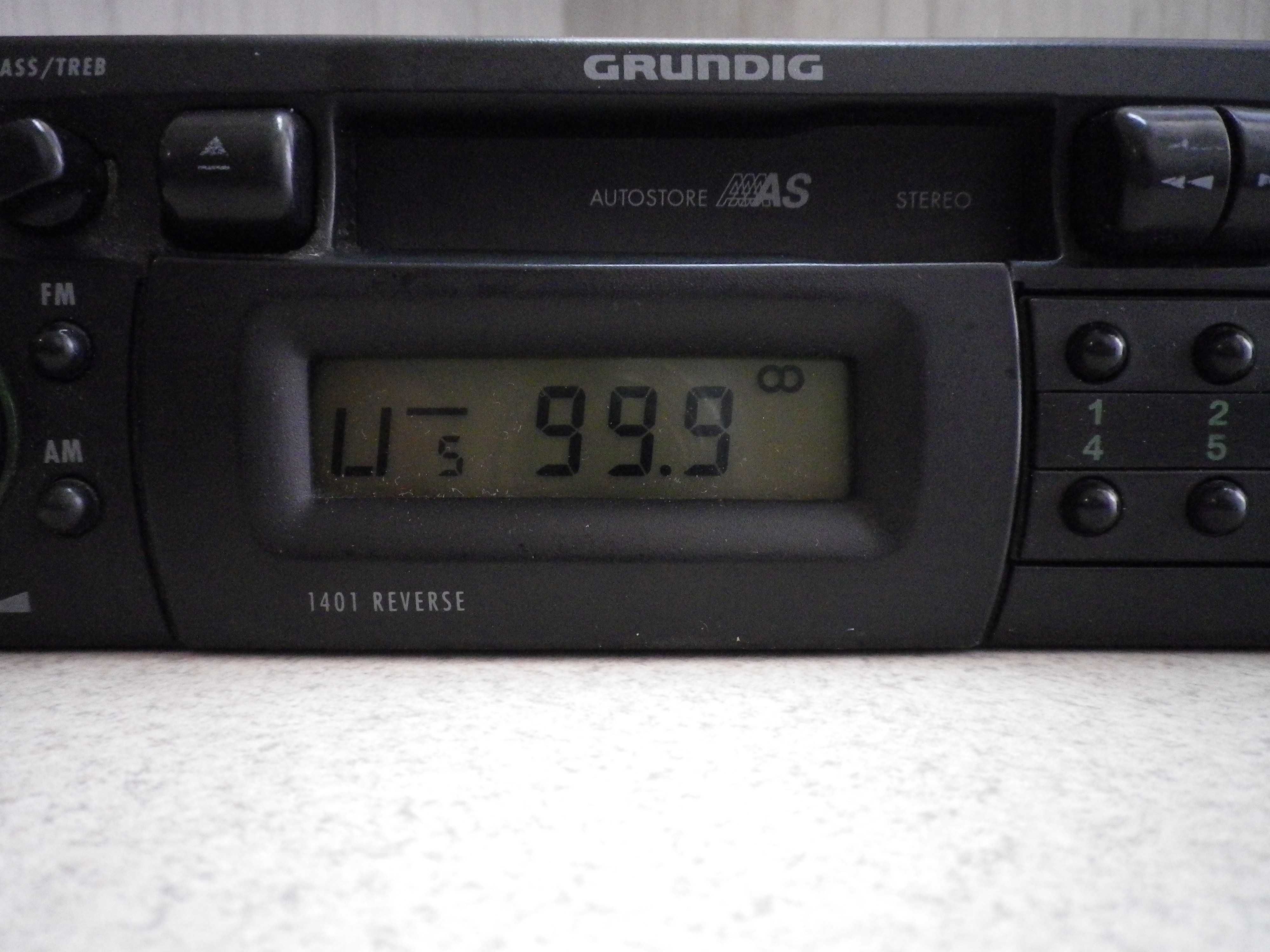 Радиокасетофон Grundig WKC1401