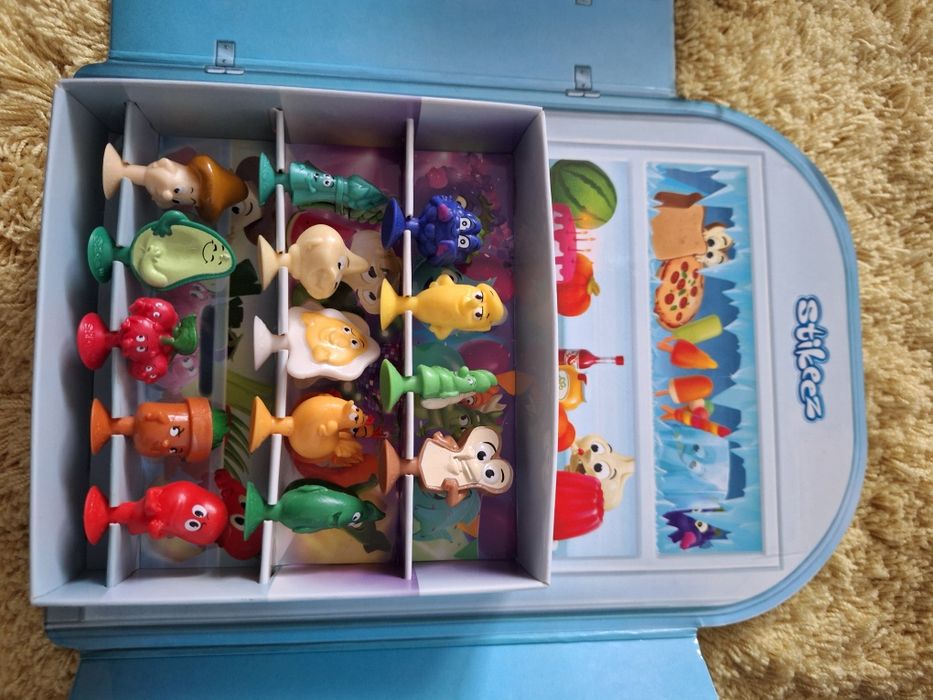 Album complet stikeez fructe si legume