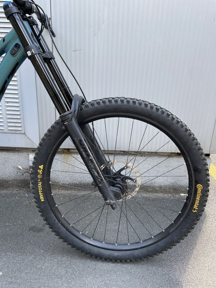 Scott Gambler 910 2024 Fox 40 GRIP1