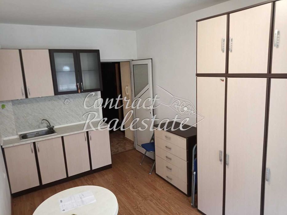 Дава се под наем Двустаен апартамент в Варна, Център - 45 кв.м за 280.5 € - Снимка #3