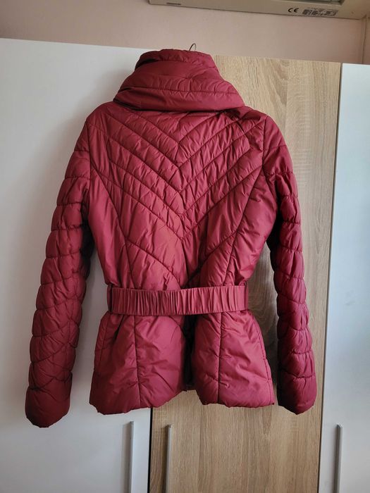 Дамско преходно яке в бордо