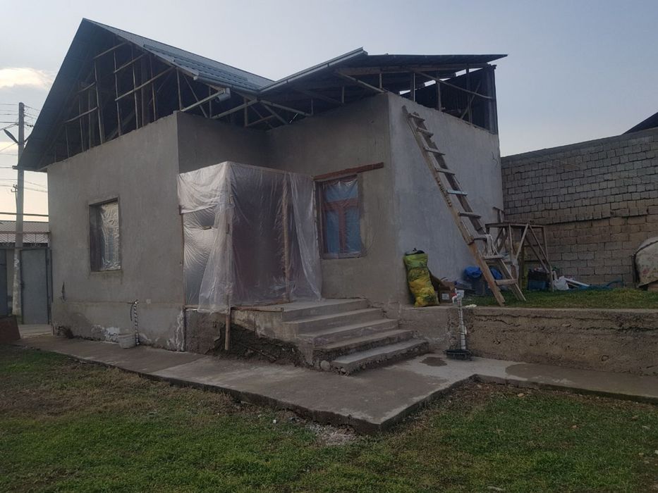 Бардамкол мактаб олди  Нур кочасида йер сотилади