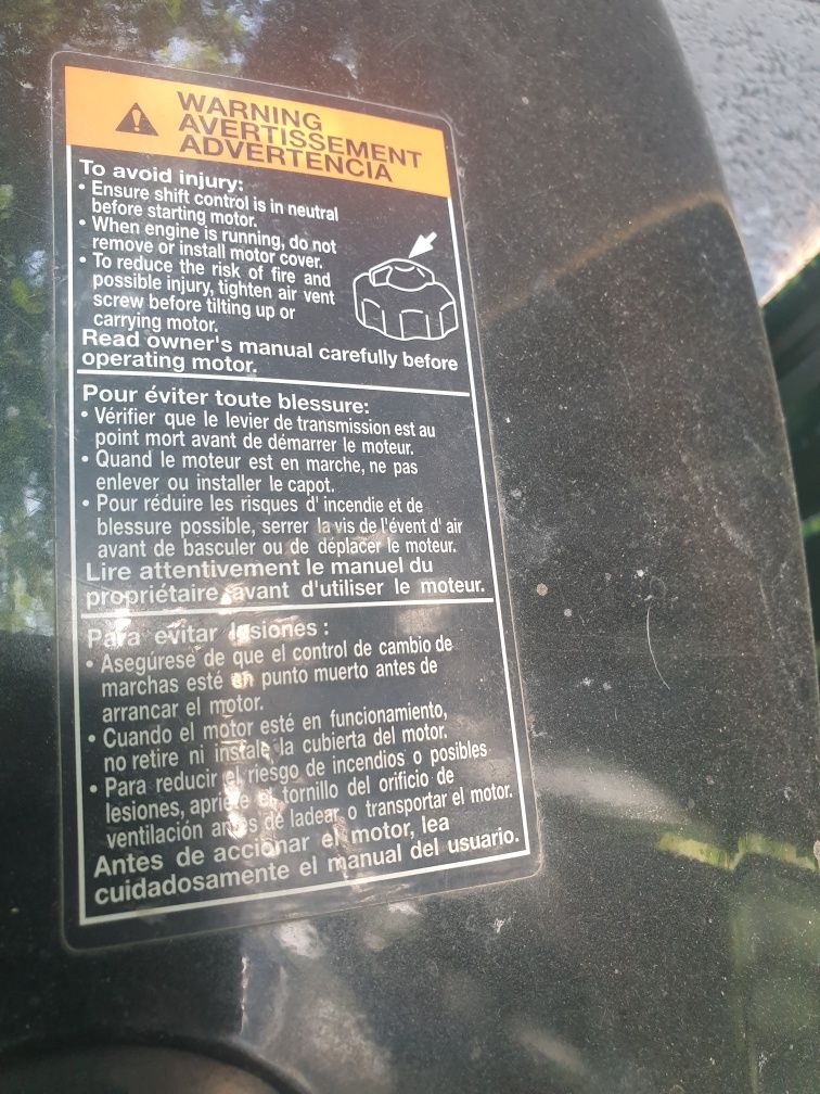 Vind barca pneumatica cu motor Suzuki 6 cp