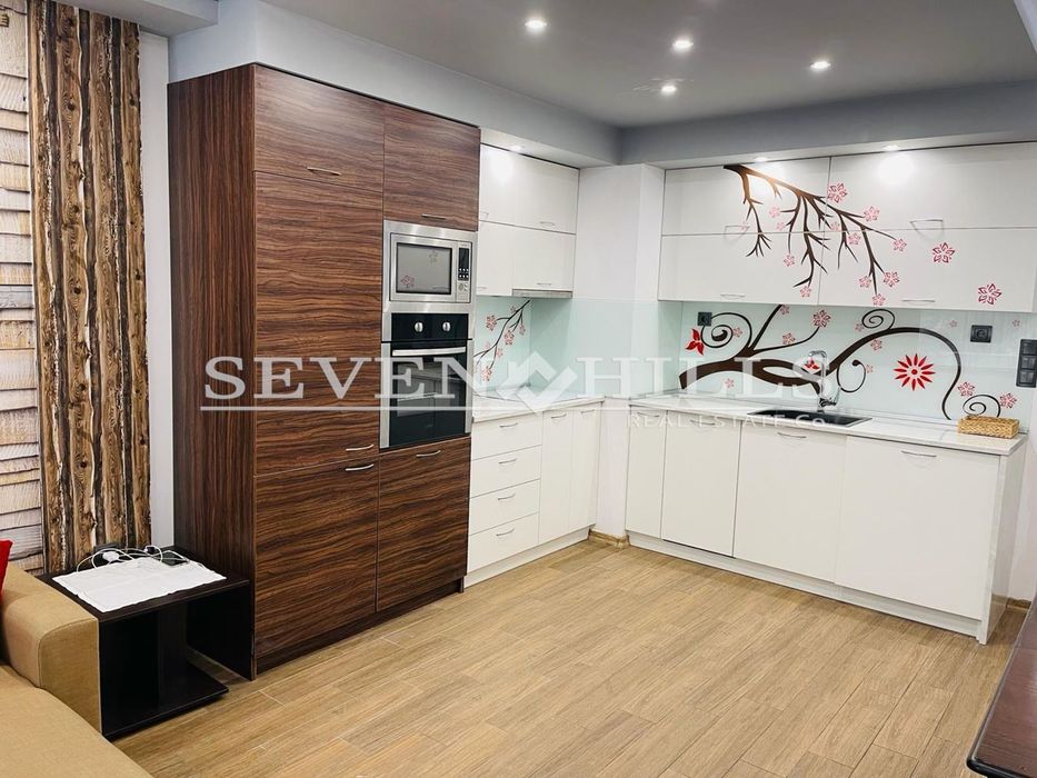 Продава се Тристаен апартамент в Пловдив, Младежки Хълм - 91 кв.м за 2022 €/кв.м - Снимка #4