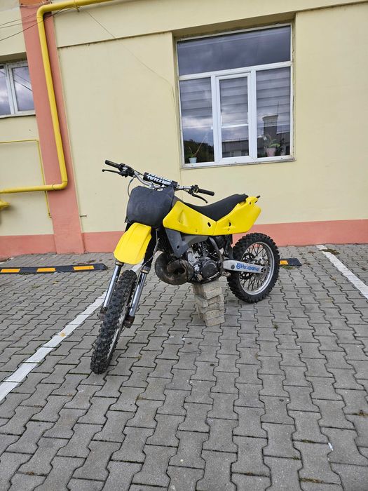 Vând husqvarna wr 250 2004
