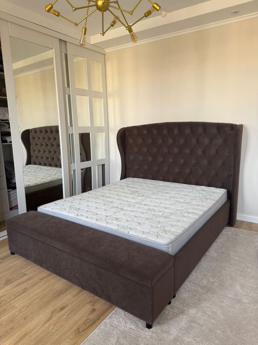 Продам двухспальную кровать