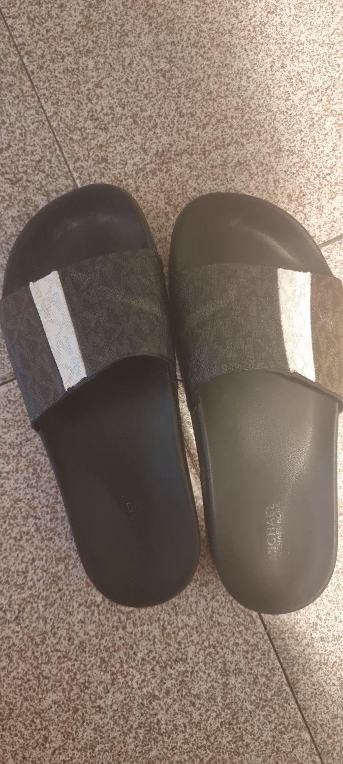 Michael Kors чехли