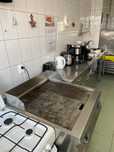 Grill profesional din fontă ZANUSSI