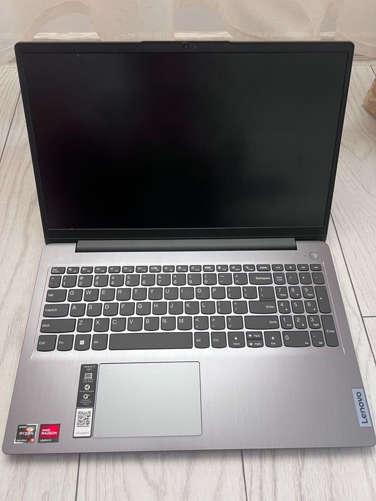 Laptop Lenovo IdeaPad 3