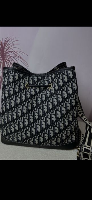 Geantă Christian Dior model 2026