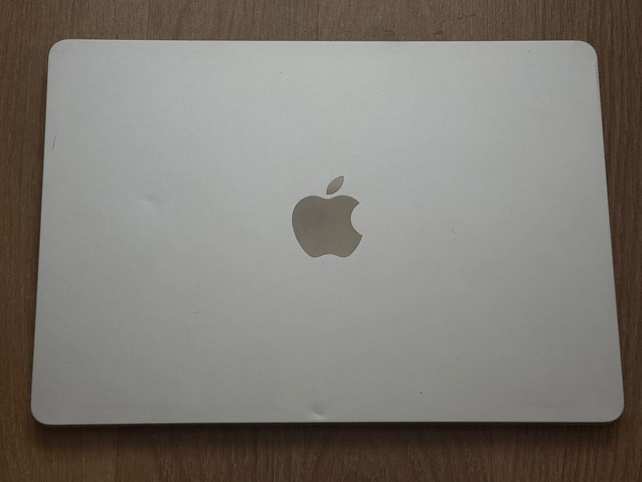 Apple Macbook Air M2 pentru piese sau recarosare
