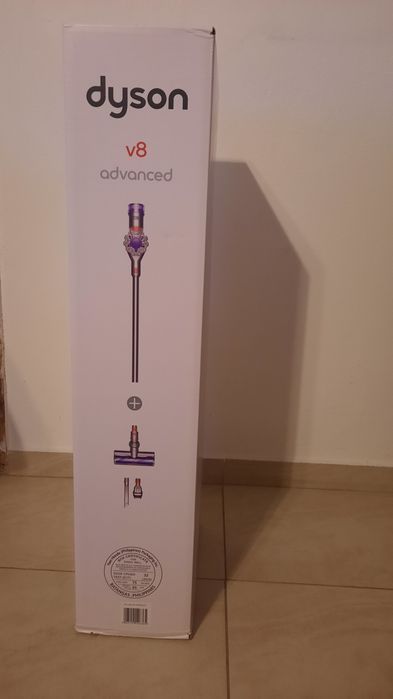 Прахосмукачка Dyson V8.