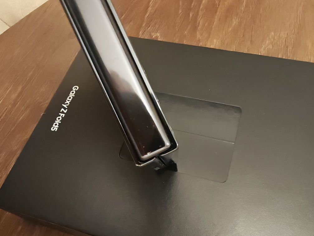Samsung Galaxy Z Fold 5 5G 256GB 12RAM Black с 2 г. гаранция