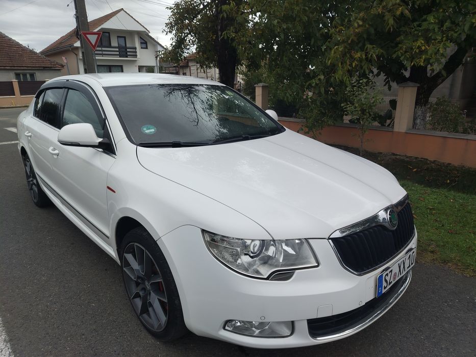 SKODA SUPERB 4X4 an 2012