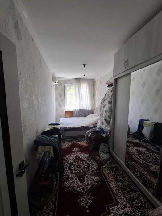Продаётся квартира мирзо Улуғбекиском районе ориентир массив феруза Гл