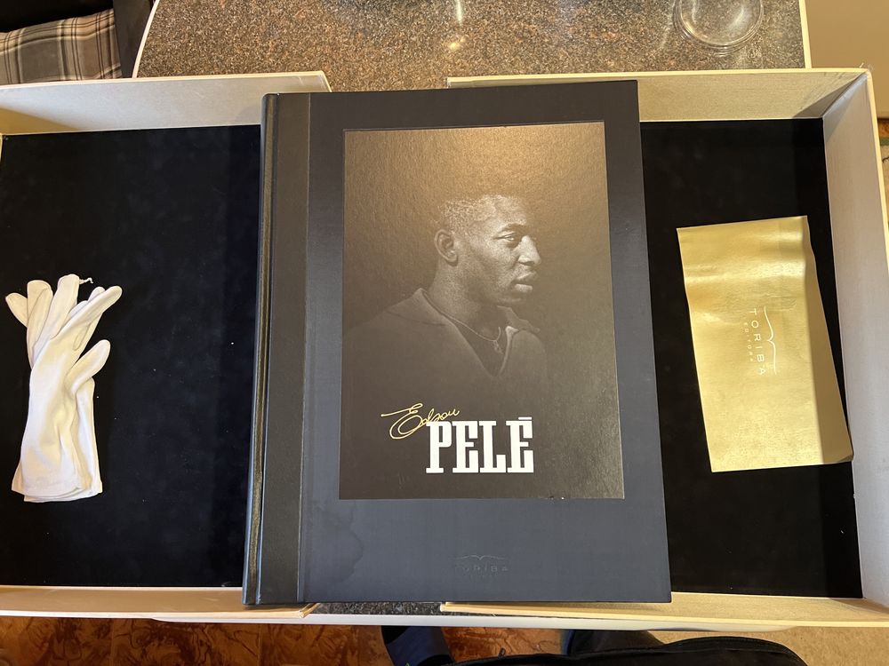 Pelé / Пеле - * ПРОМО* Книга, Подписана, Колекционерска, Лимитирана