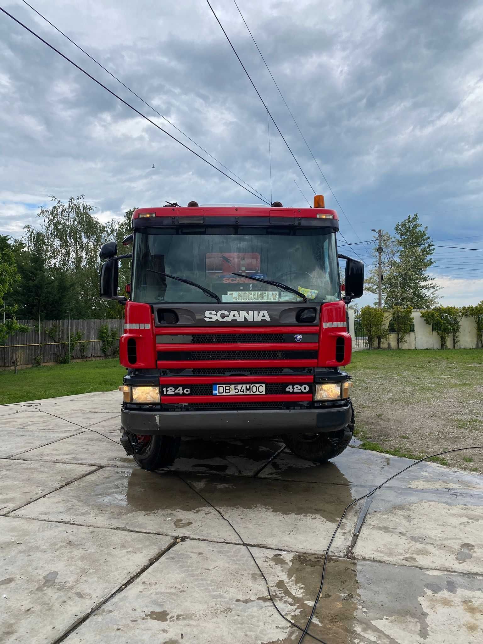Basculanta Scania 8x4