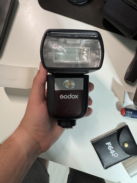 Flash Godox V860III pentru Canon – stare excelentă (full box)