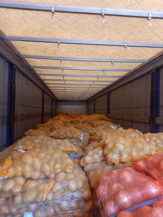 Vand cartofi galbeni,extra calitate